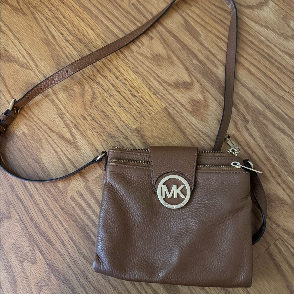 Michael Kors crossbody purse